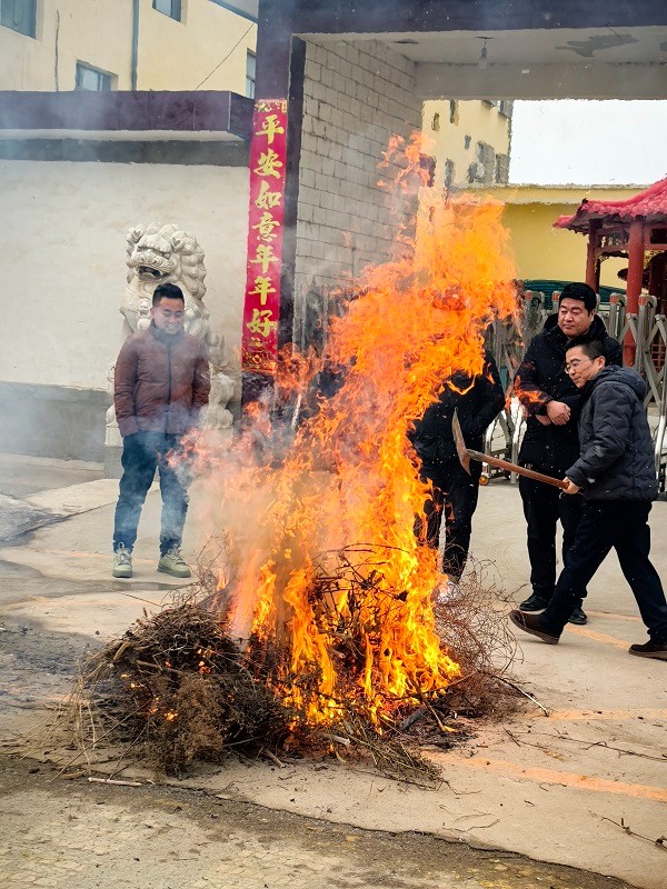 燎疳活動——傳承文化，凝聚團(tuán)隊(duì)力量